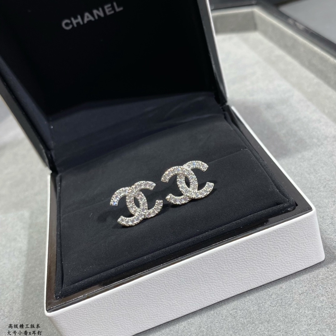 Ch**el Large Ch**el Earrings 1.2cm