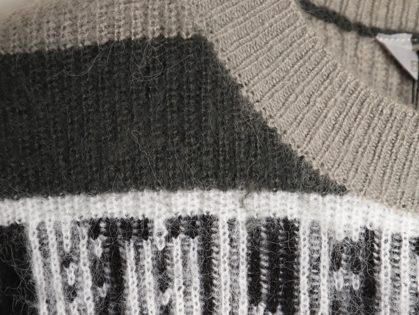 Ba1en*iaga Sweaters
