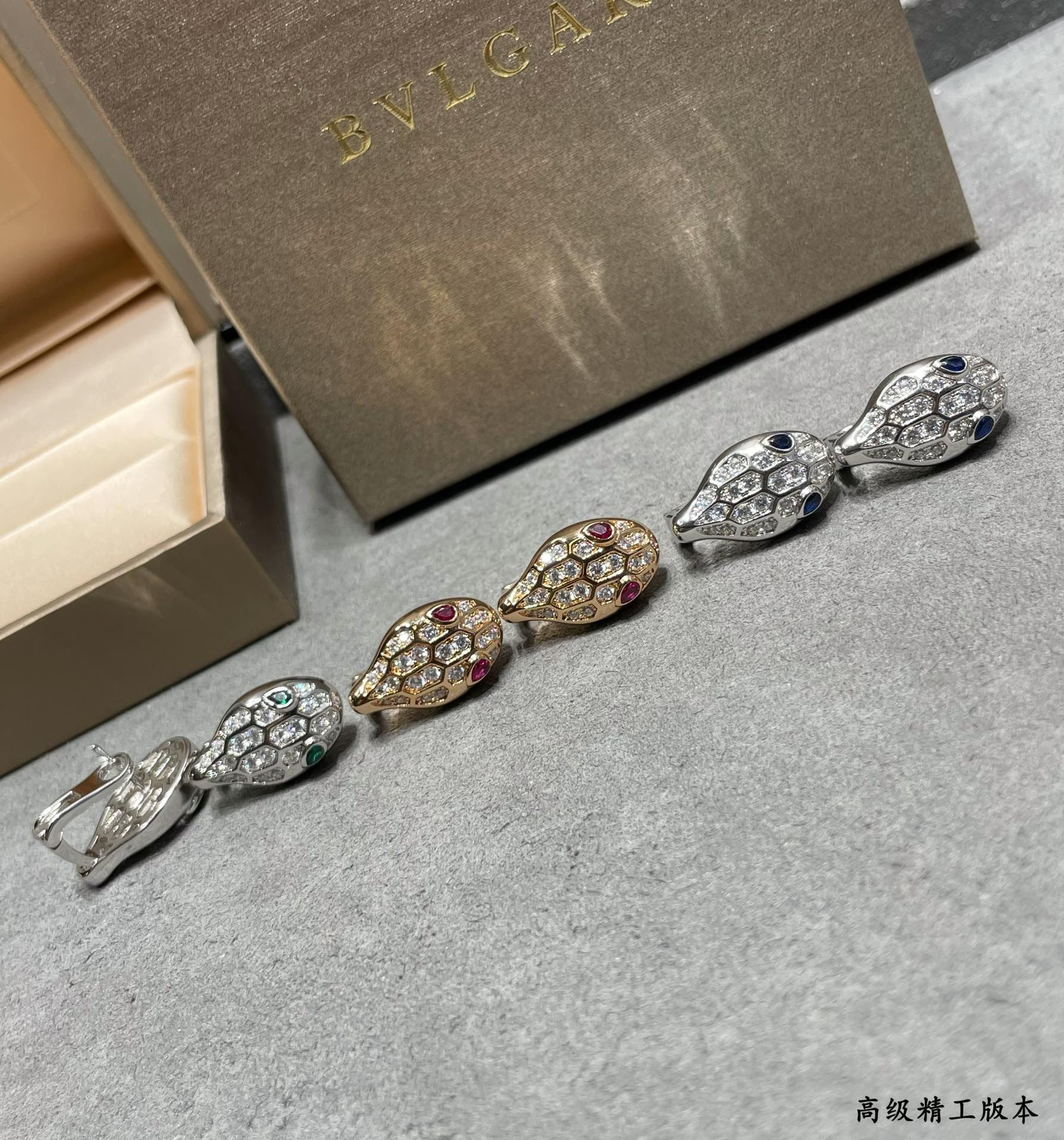 Bv1g*ai Full of snakes Earrings