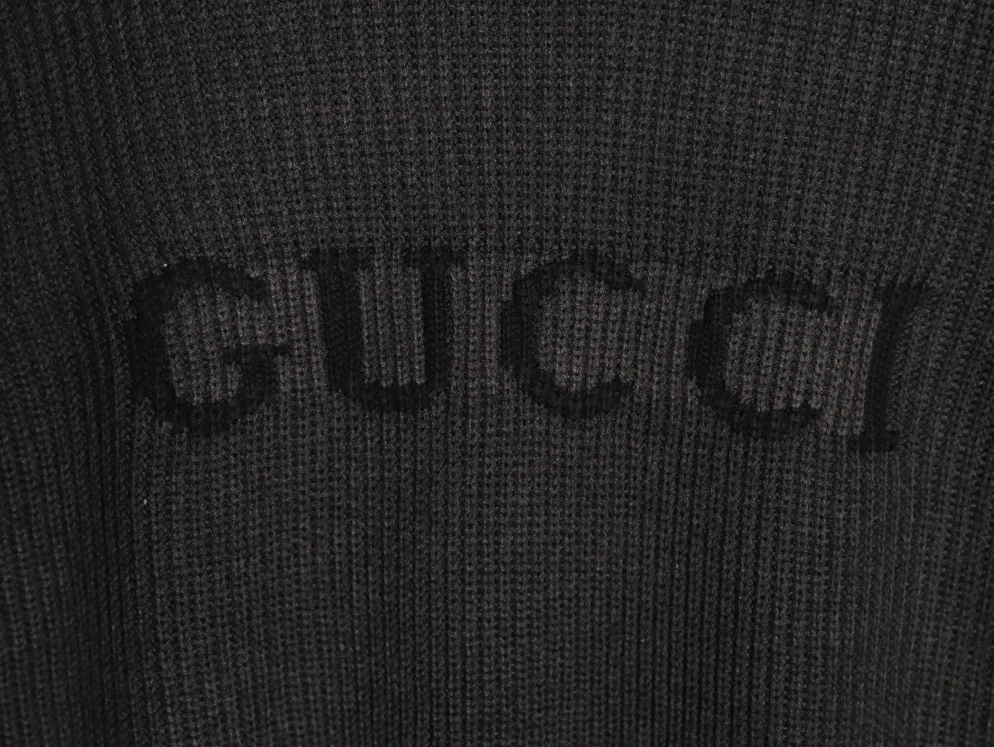 Gvc*1 GUC Sweaters