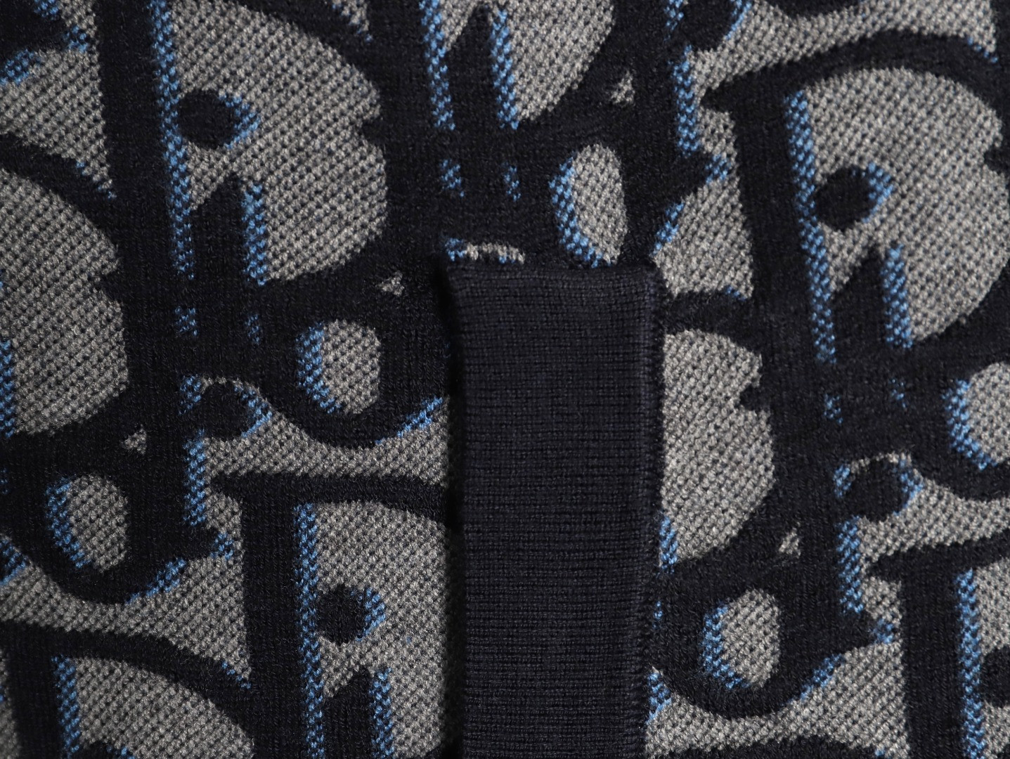D10r Knitting Coats