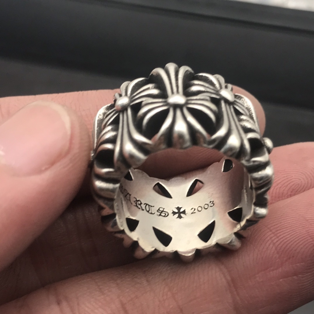 Ch*0me He**ts Cross Ring