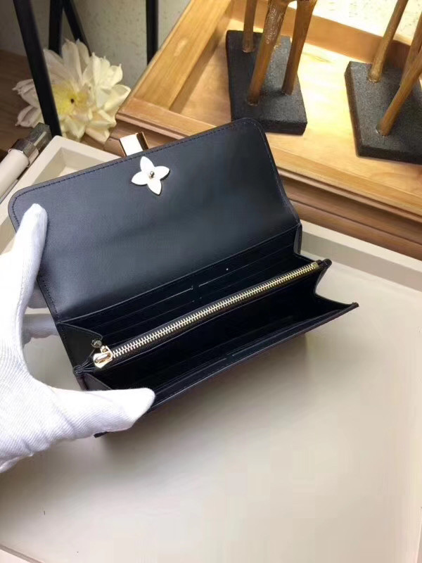 Flower wallet M62577