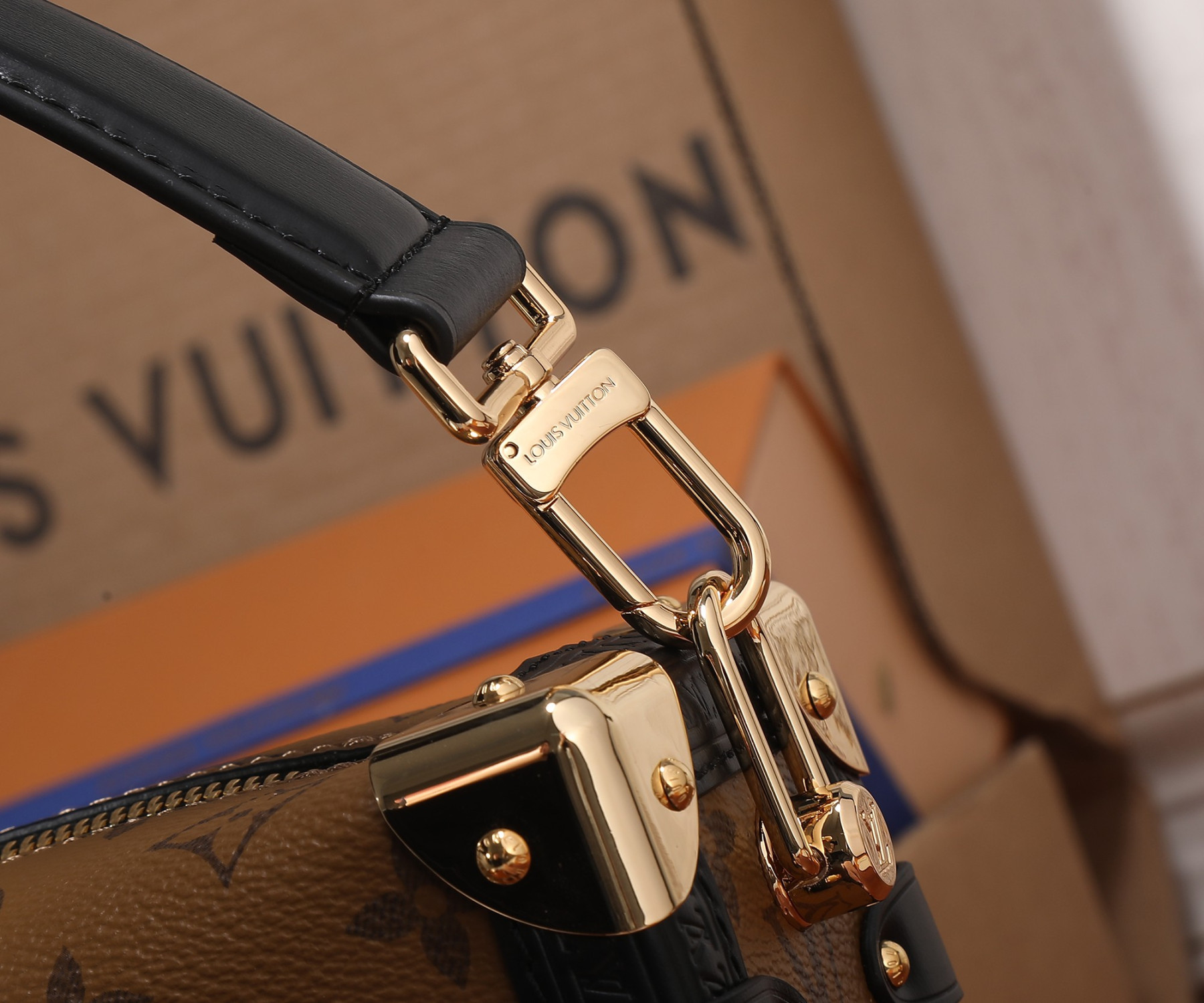 LV Side Trunk MM M46359 8.3 x 5.5 x 2.4 inches