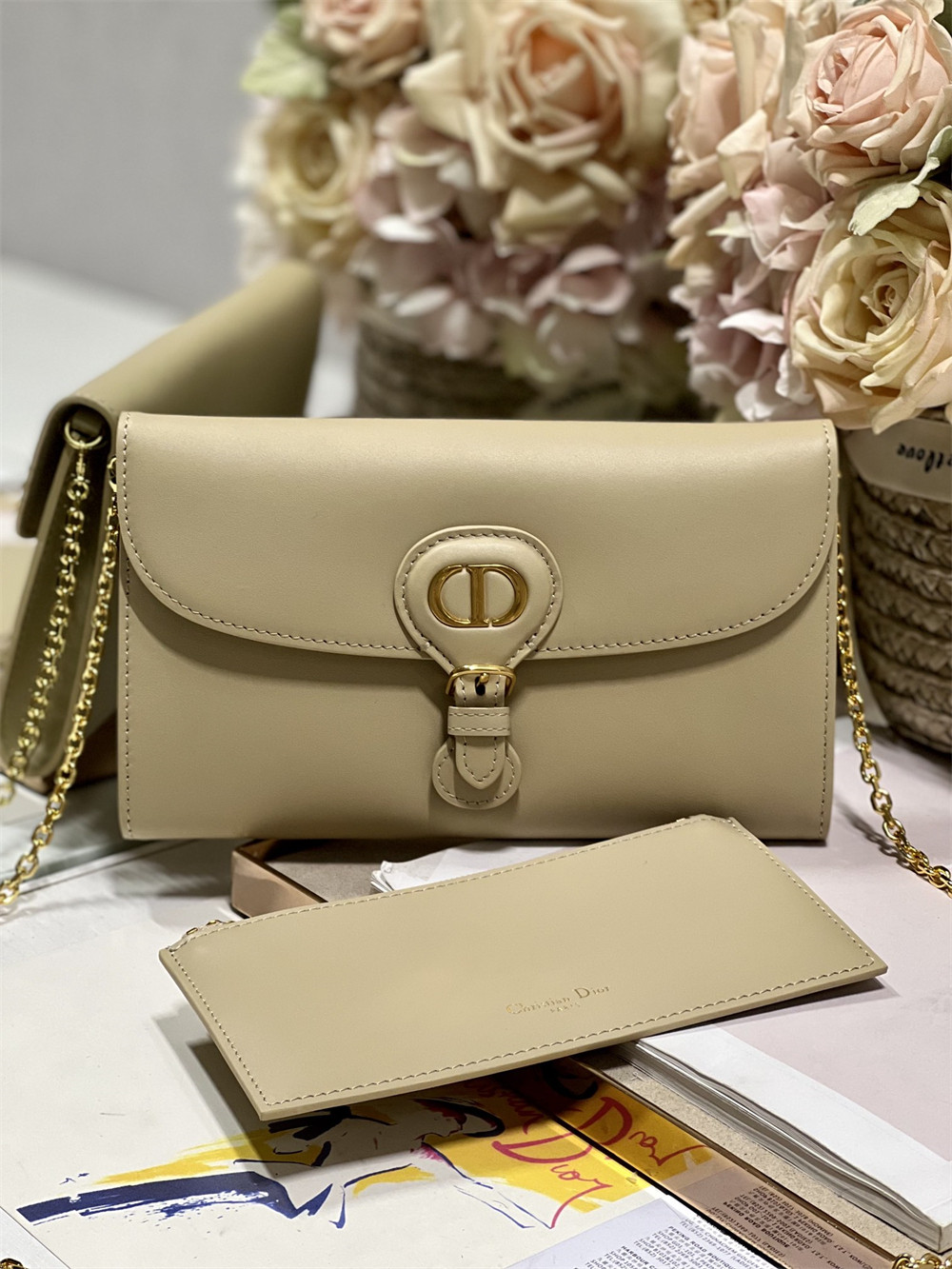 D10r BOBBY EAST-WEST POUCH WITH CHAIN Latte Smooth Calfskin Apricot