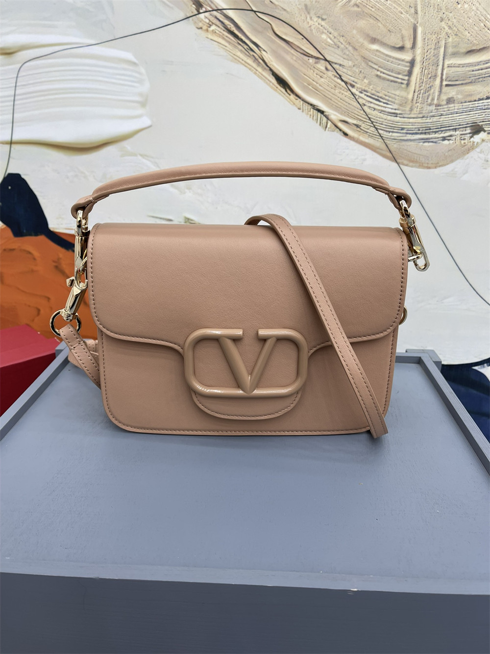 Va1e*ntin0 GARAVANI LOCÒ CALFSKIN SHOULDER SMALL BAG ROSE CANNELLE 22 x 16  x 7 cm