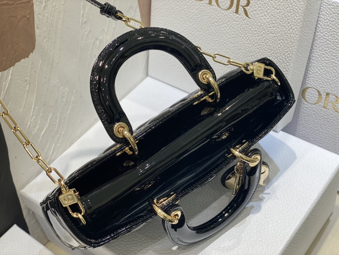 D10r SMALL LADY D-JOY BAG Black Patent 26x6x14cm