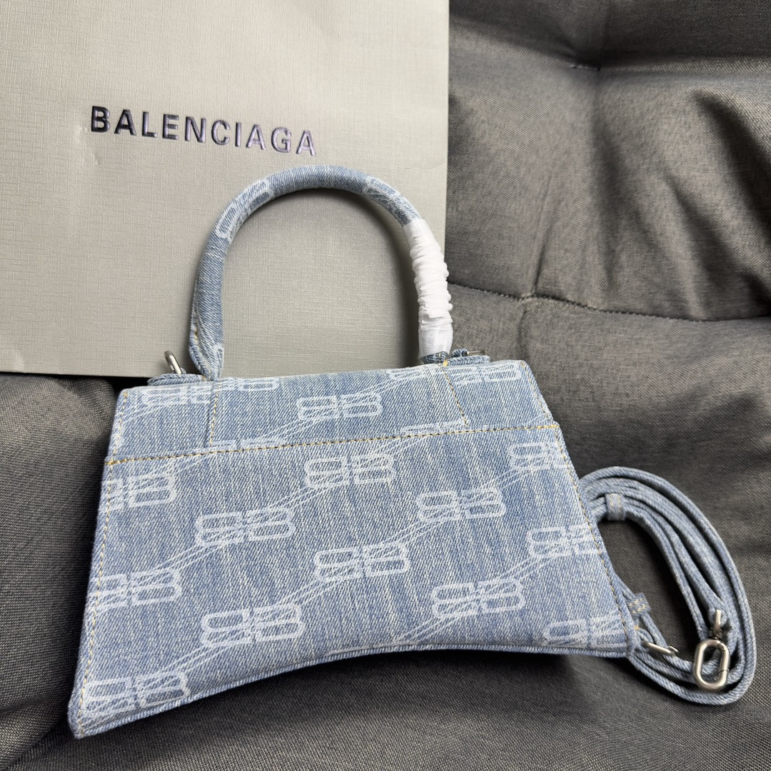 Ba1en*iaga WOMEN