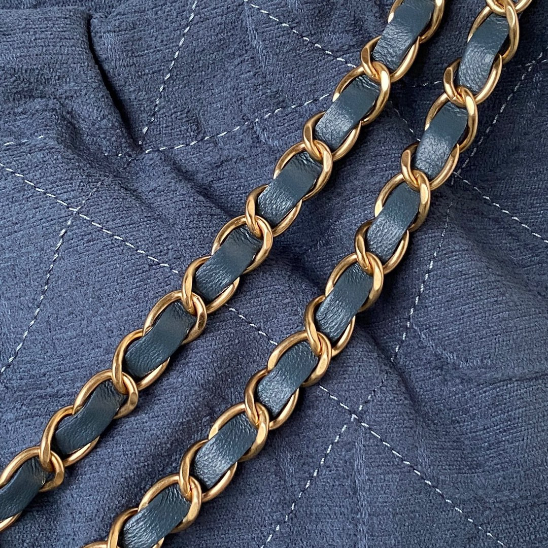 Ch**el 22 HANDBAG velvet blue 15.2×16.4×3.1 in