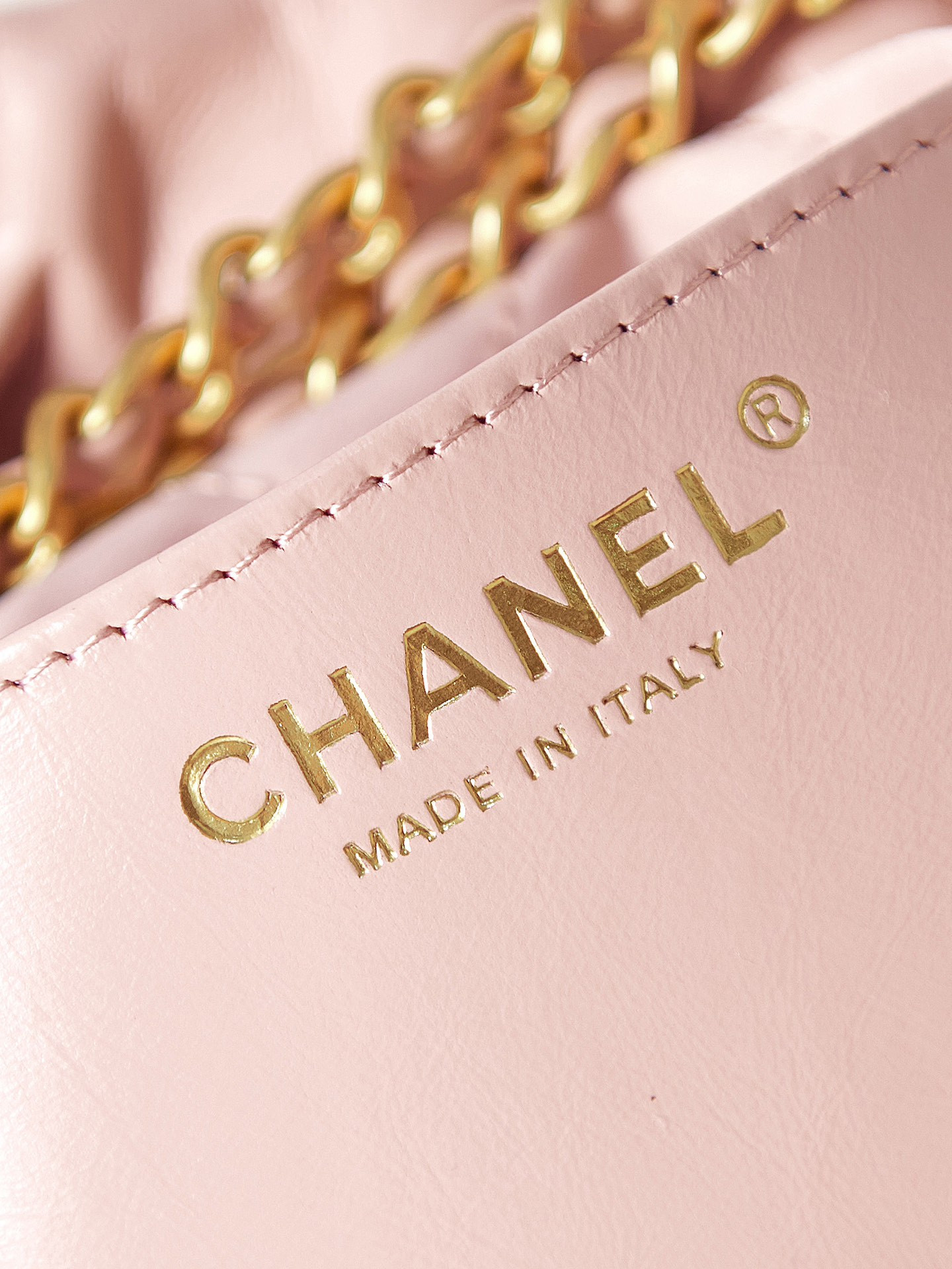 Ch**el 22 MINI HANDBAG Shiny Calfskin Pink 7.8 × 7.4 × 2.3 in