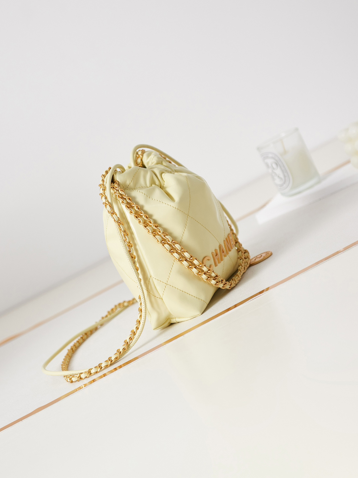 Ch**el 22 MINI HANDBAG Shiny Calfskin Yellow 7.8 × 7.4 × 2.3 in