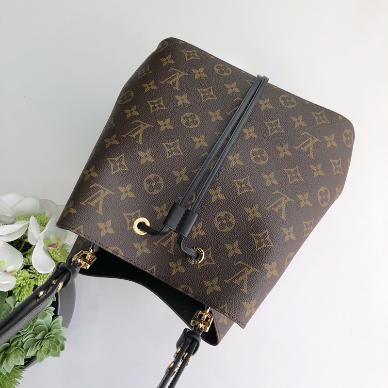 LV NÉONOÉ MM M44020 26 x 26 x 17.5 CM