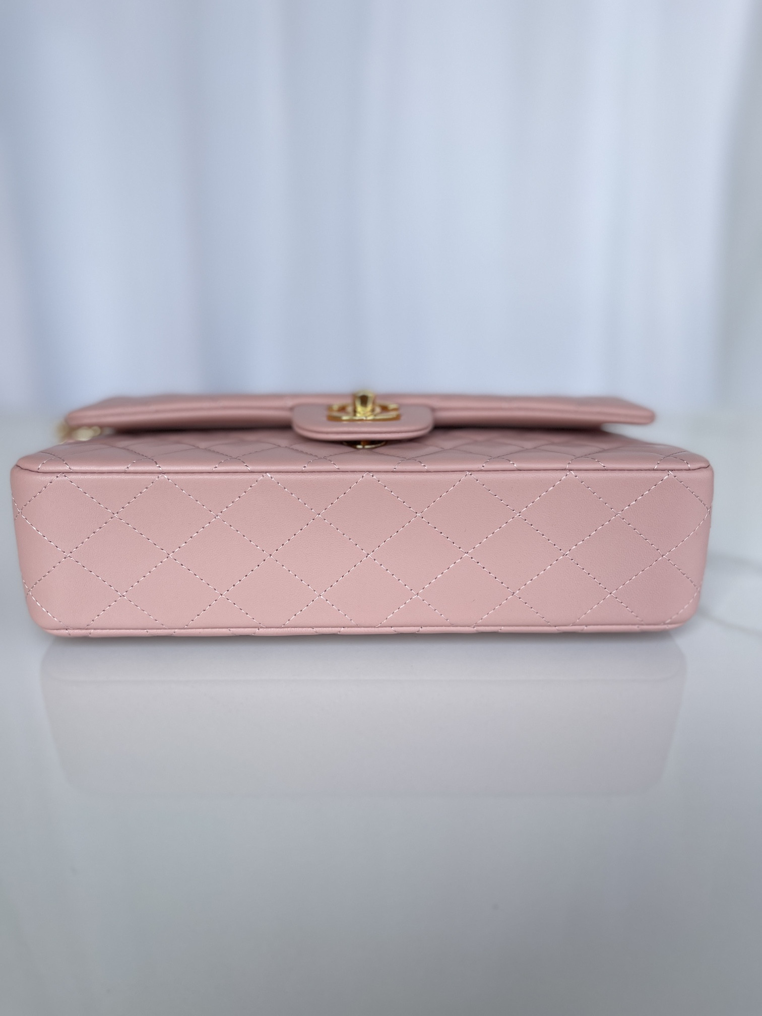 Ch**el CLASSIC FLAP 25CM CF PINK GOLD 6 × 9.9 × 2.5 in