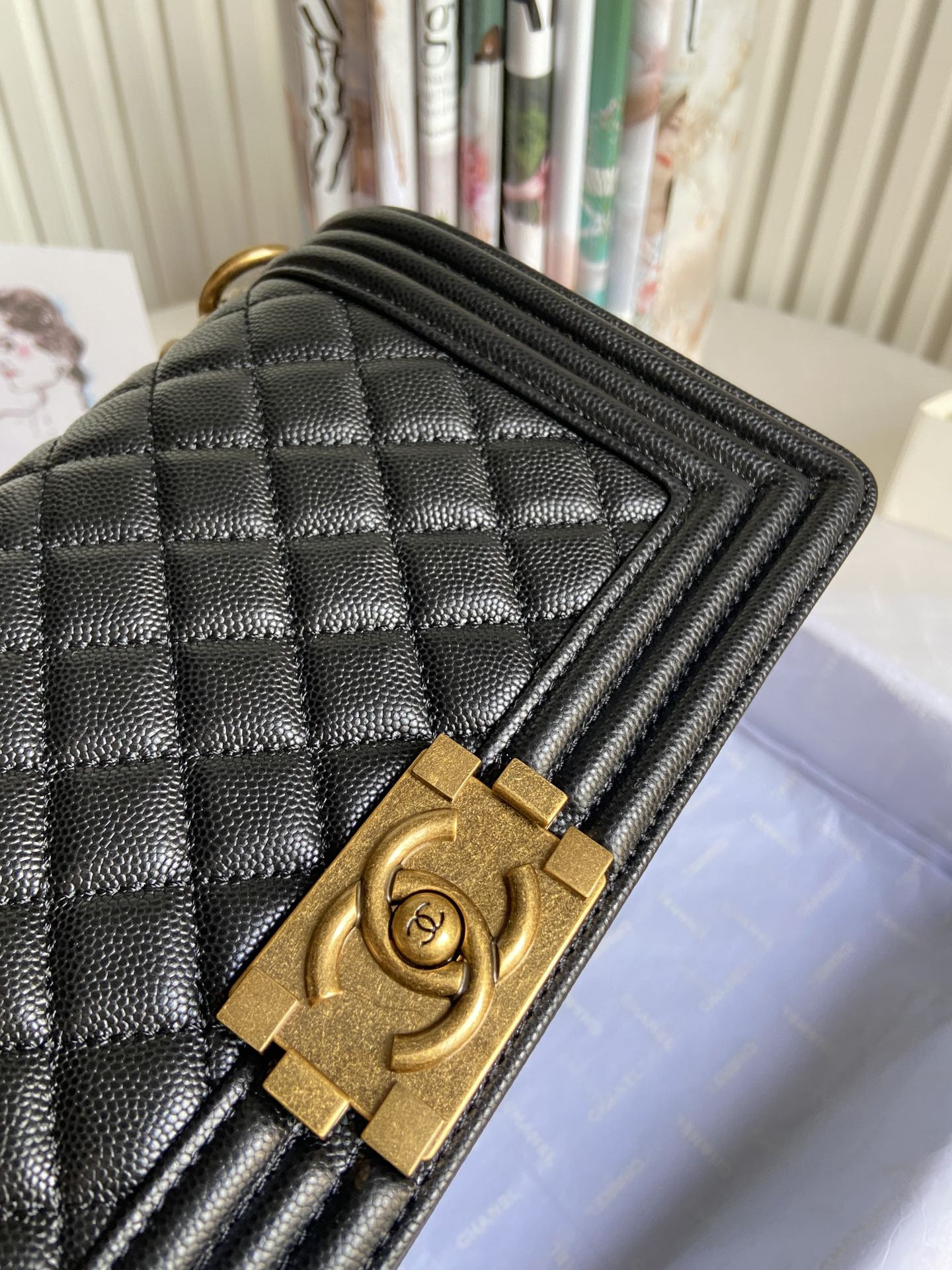 BOY Ch**el HANDBAG Shiny Grained Calfskin 5.9 × 9.8 × 3.5 in