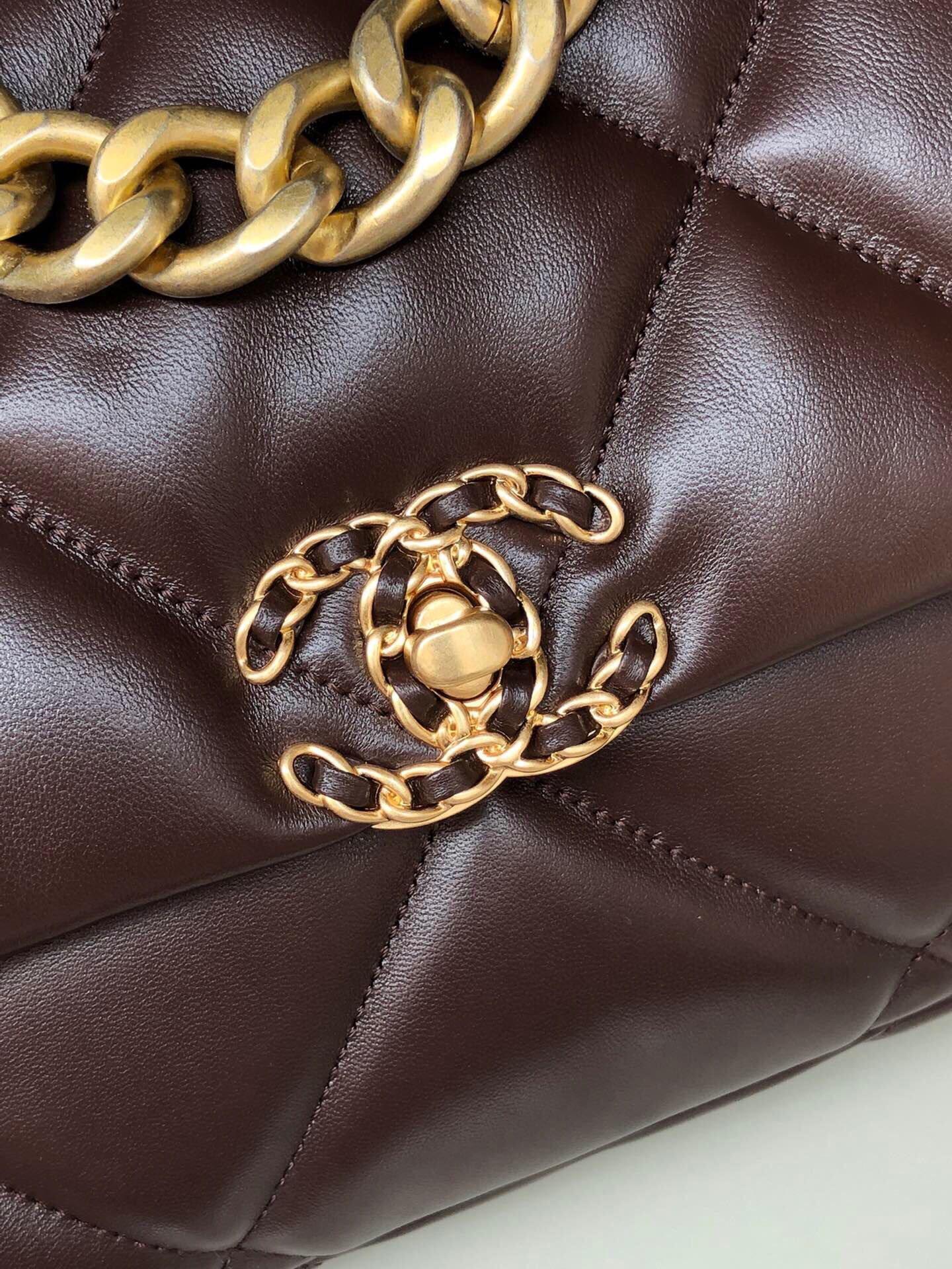 Ch**el 19 LARGE HANDBAG Shiny Leather, Gold-Tone, Silver-Tone & Ruthenium-Finish Metal Brown 7.8 × 11.7 × 3.9 in