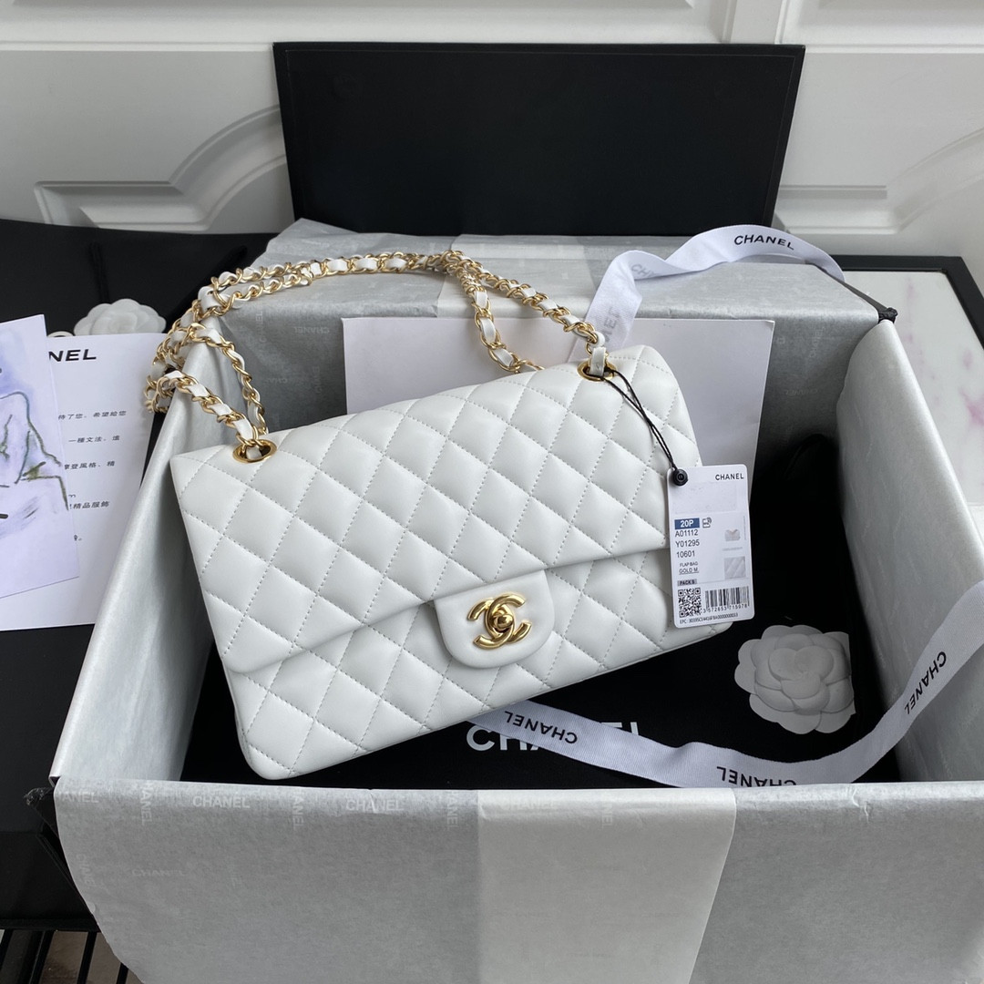 Ch**el CLASSIC HANDBAG LAMBSKIN & GOLD-TONE METAL WHITE 15.5x25.5x6.5cm