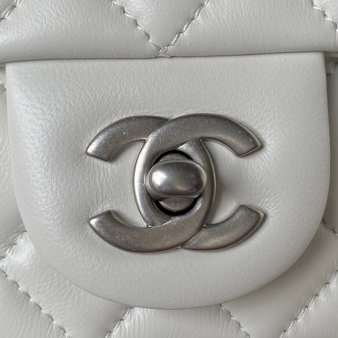 Ch**el MINI FLAP BAG SHINY CALFSKIN & SILVER-TONE METAL WHITE 4.7 × 7.8 × 2.3 in