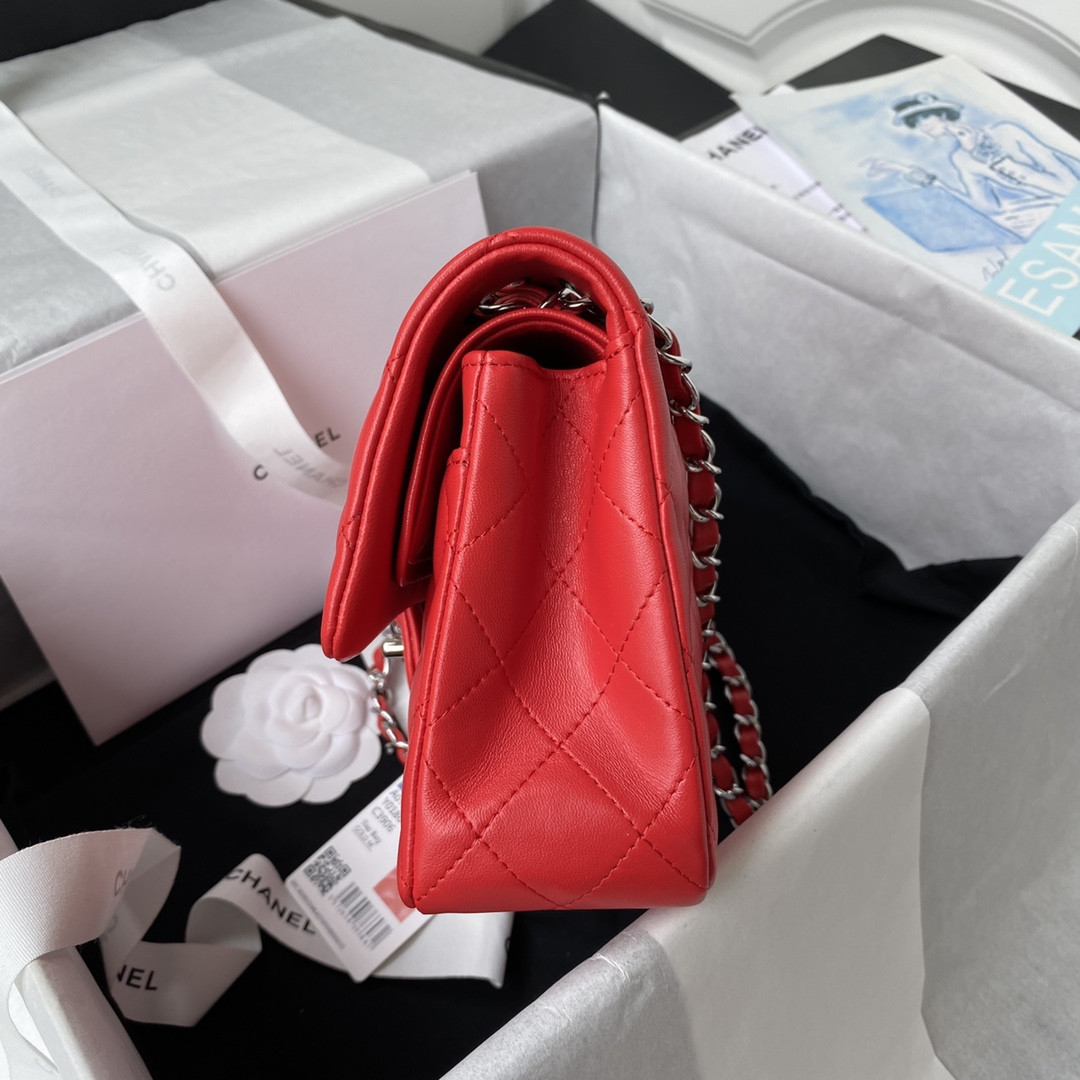 Ch**el SMALL CLASSIC HANDBAG  LAMBSKIN & SILVER-TONE METAL Red 5.7 × 9 × 2.3 IN