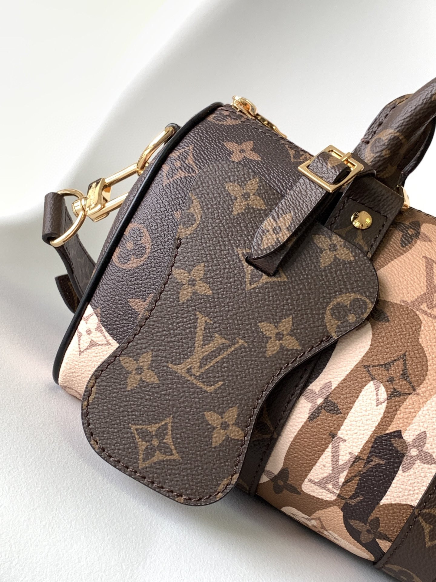 L0vis Vvtt0n Keepall Bandoulière 25 M46701 9.8 x 5.9 x 4.3 inches