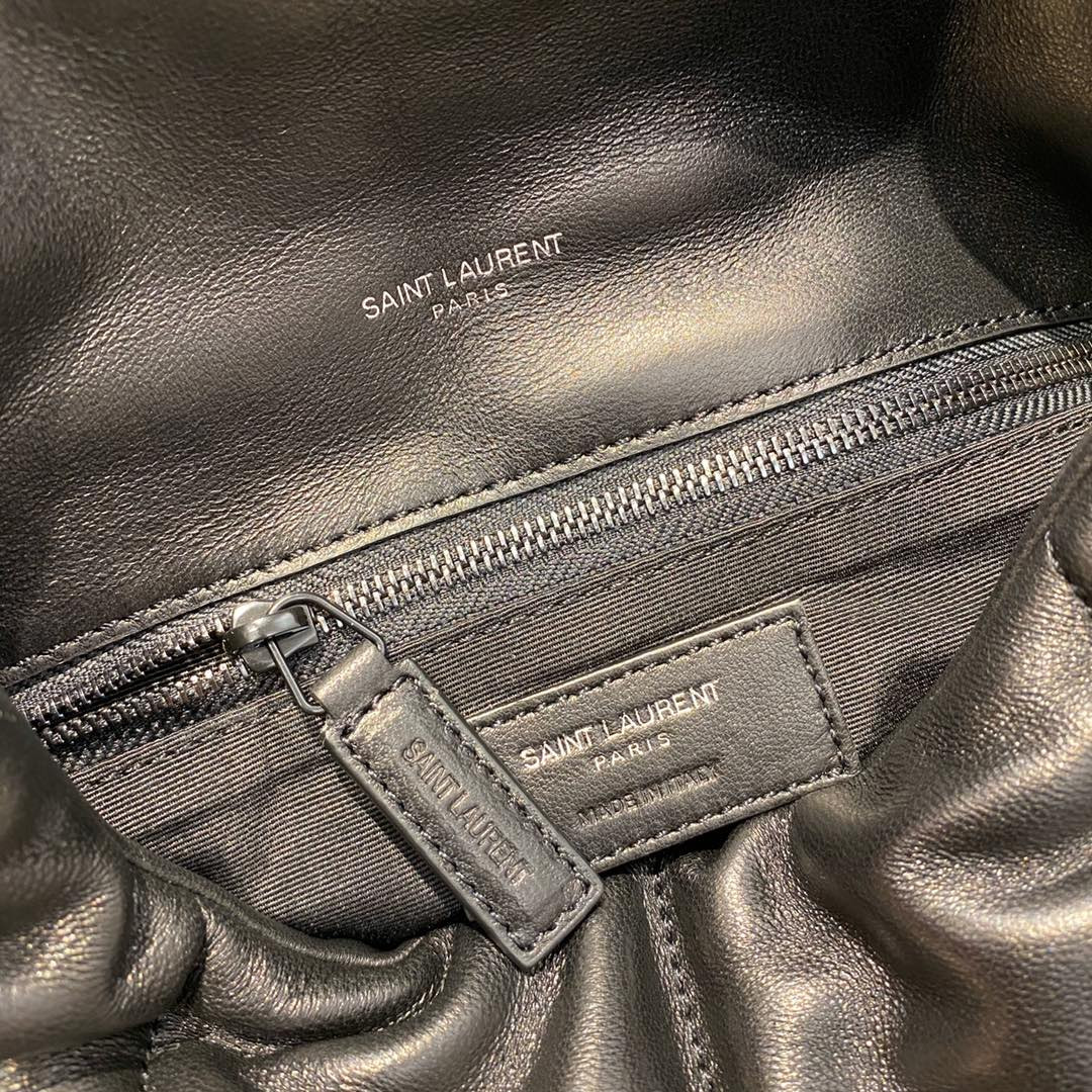 Y51 PUFFER IN LEATHER NAVY 23 X 15.5 X 5.8 CM