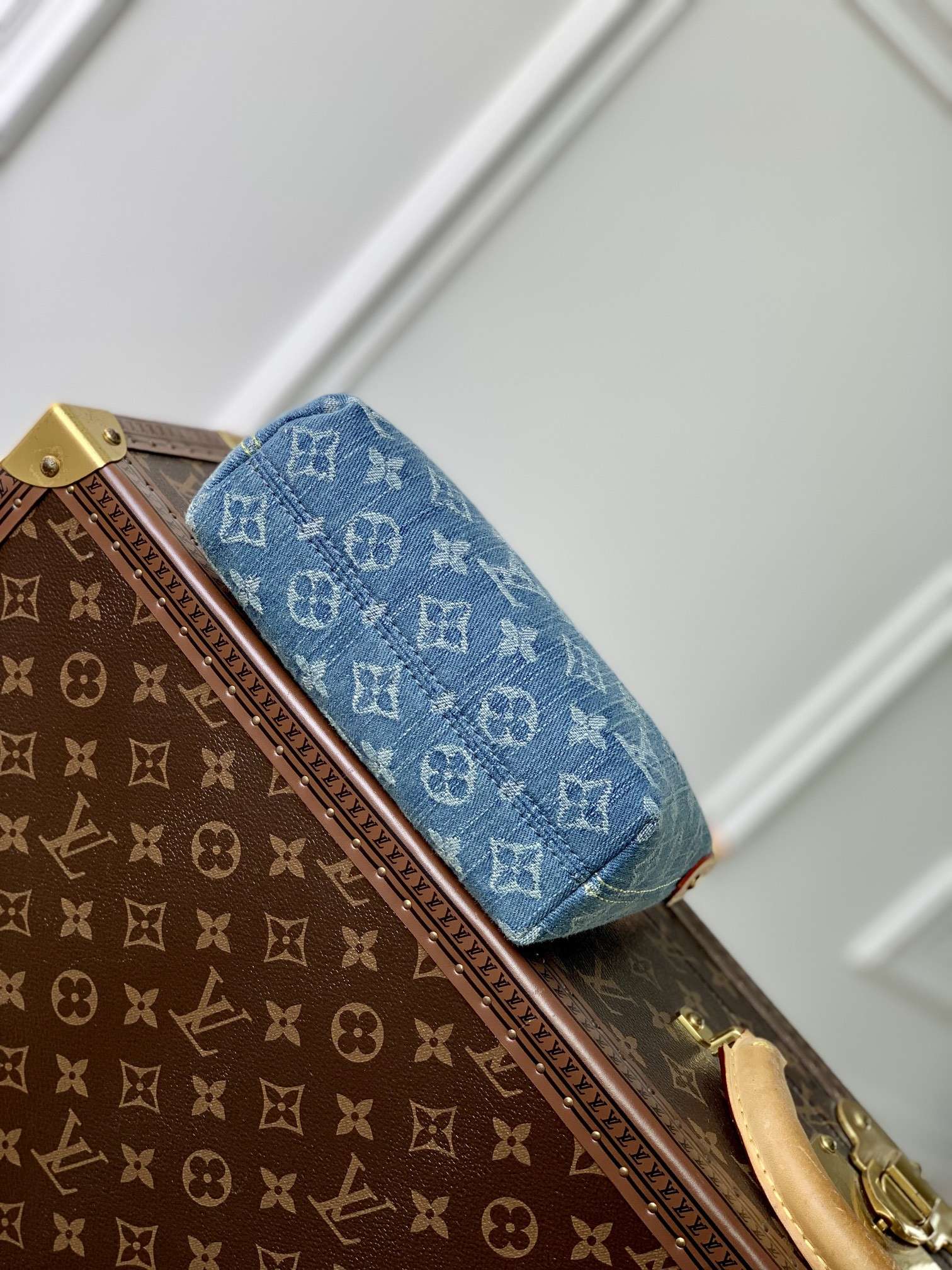 l0vis Vvtt0n m82949 hills pochette 18.5 x 11 x 6.6 cm
