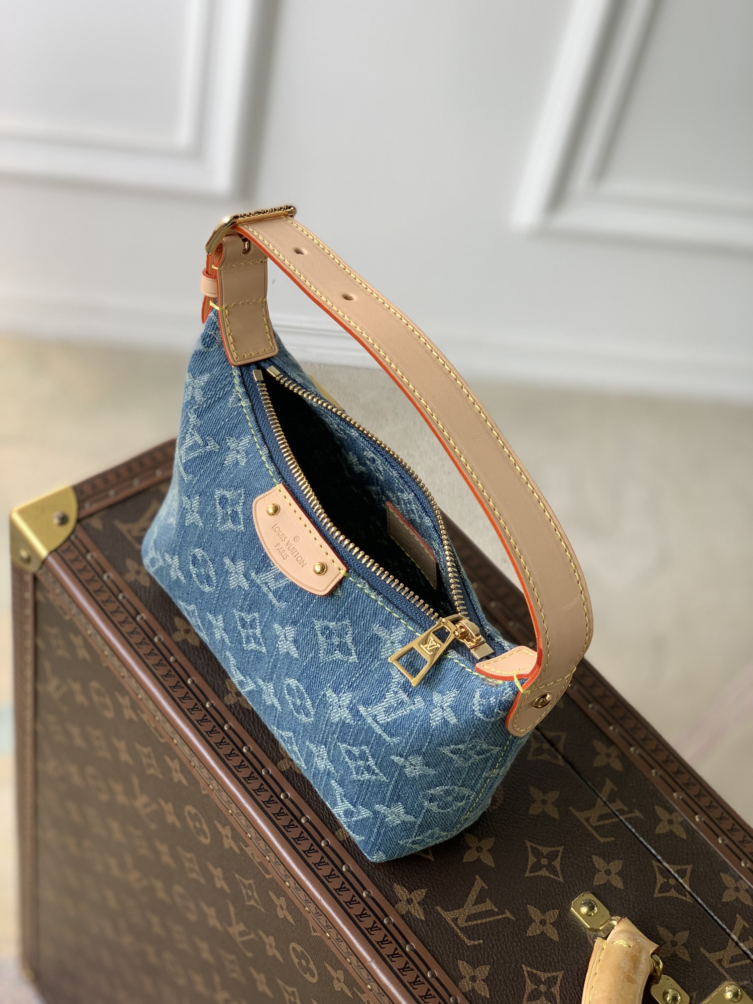 l0vis Vvtt0n m82949 hills pochette 18.5 x 11 x 6.6 cm