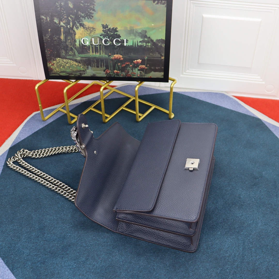 Gvc*1 DIONYSUS SMALL SHOULDER BAG NAVY 28x18x9cm