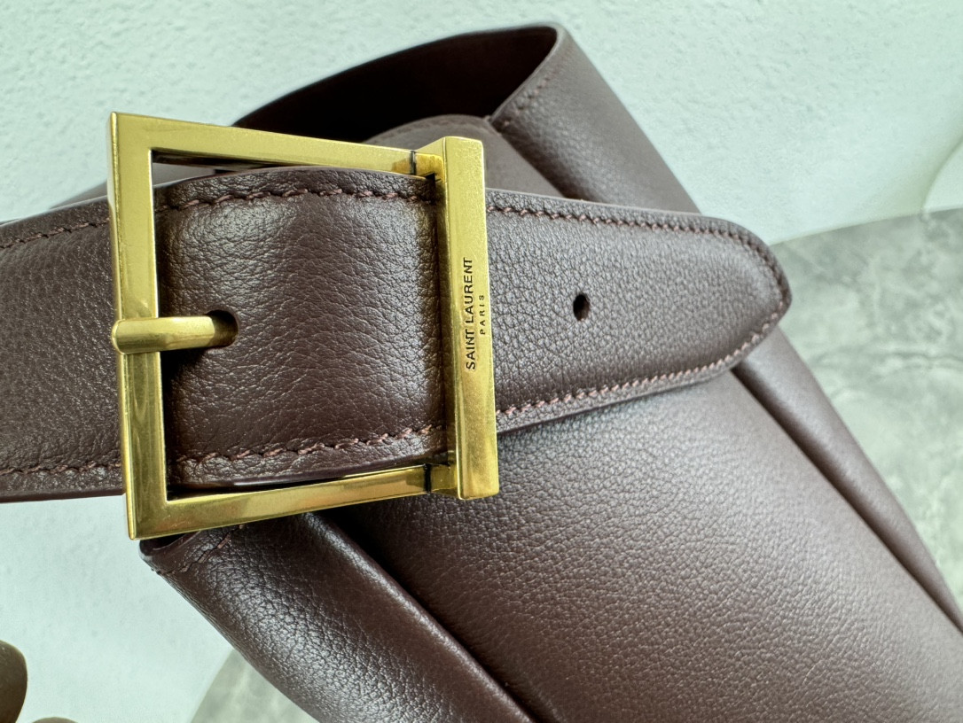 Y51 LE 5 À 7 S*pPLE LARGE IN SMOOTH LEATHER DARK RED 11.8" X 11" X 4.3"