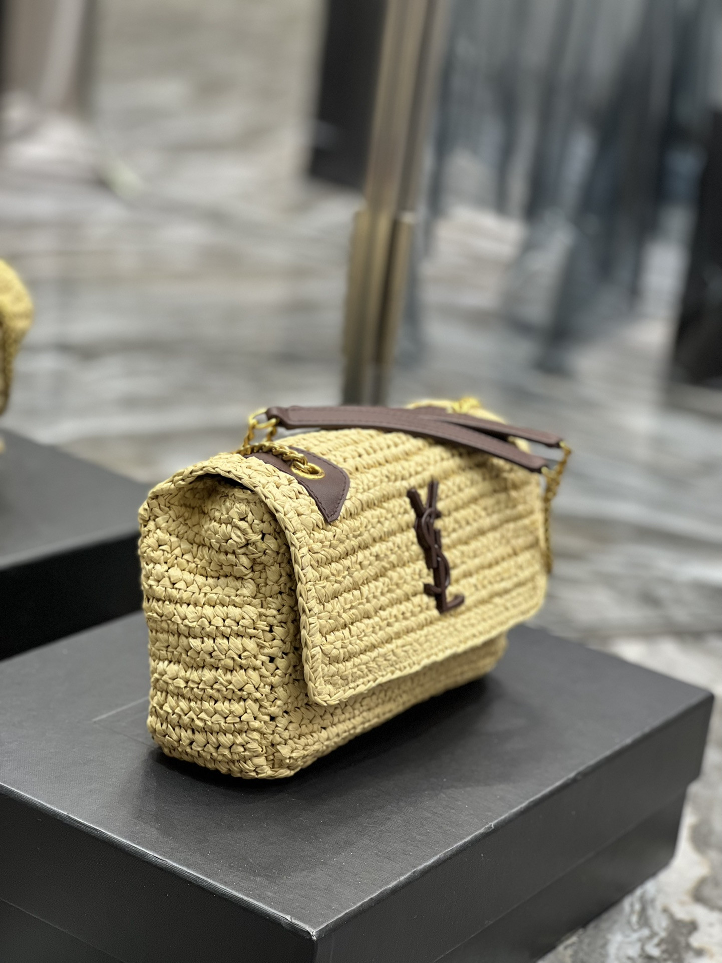 Y51 NIKI CHAIN BAG IN RAFFIA AND LEATHER BEIGE 22×16.5×12 CM