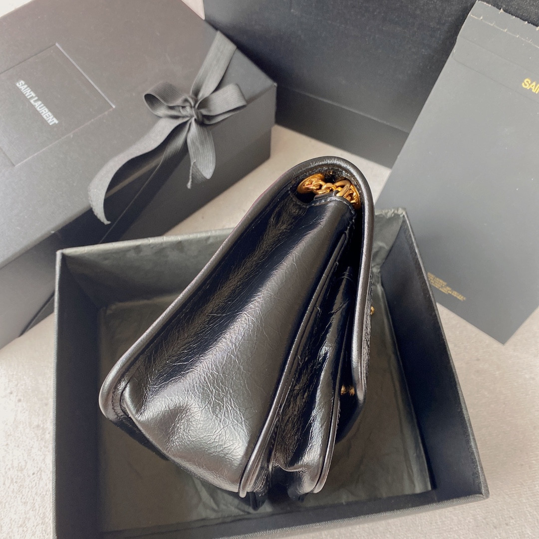 Y51 NIKI BABY IN VINTAGE LEATHER NOIR 8.2 X 6 X 2.9 INCHES