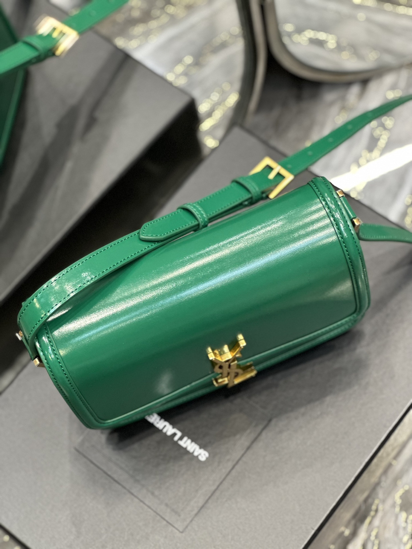 Y51 SOLFERINO MEDIUM SATCHEL IN BOX Sa1nt Lau*nt GREEN 9.1 X 6.3 X 2.4 INCHES