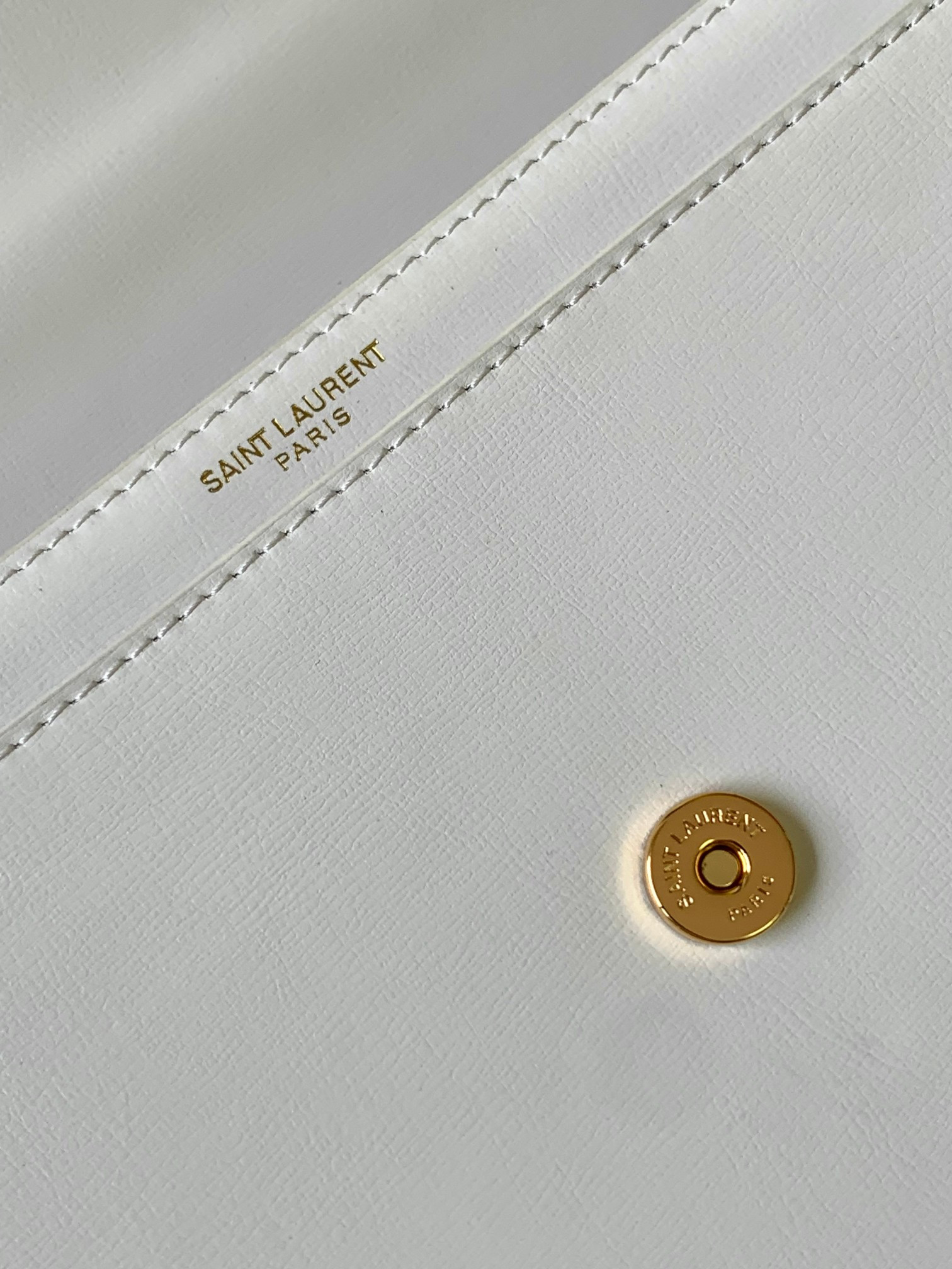 Y51 SUNSET LARGE IN SMOOTH LEATHER WHITE 10.6 X 7 X 3.1 INCHES