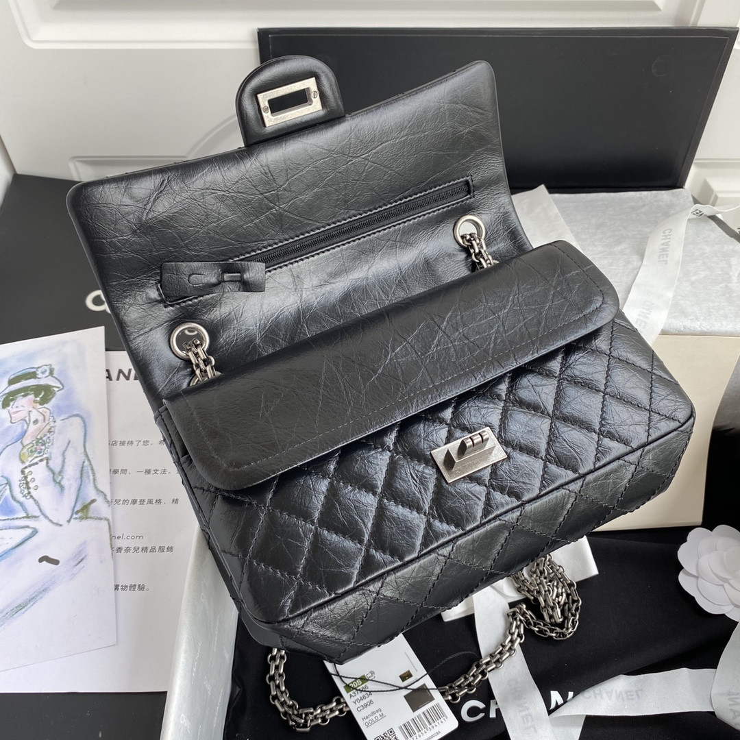 Ch**el 2.55 HANDBAG 6.2 × 9.4 × 2.9 in