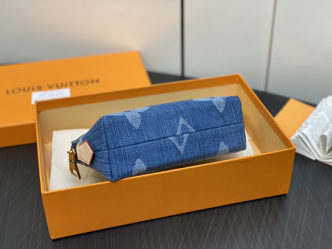 LV M24316 Pochette Cosmétique PM 19 x 12 x 6 cm