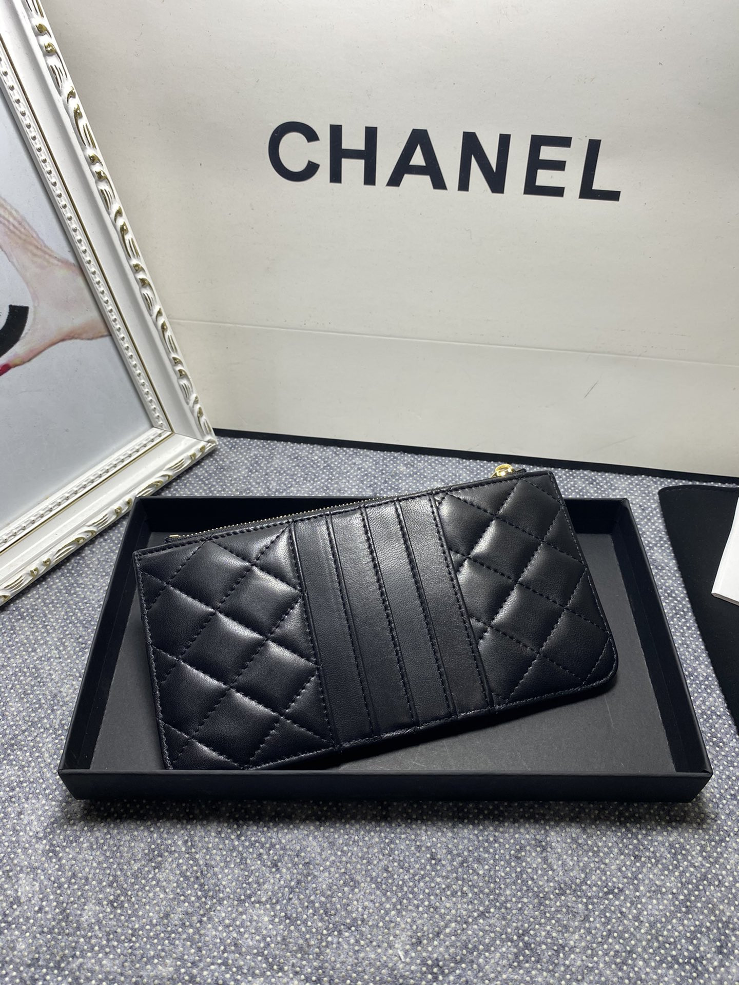 Ch**el LONG ZIPPED WALLET 19-11cm