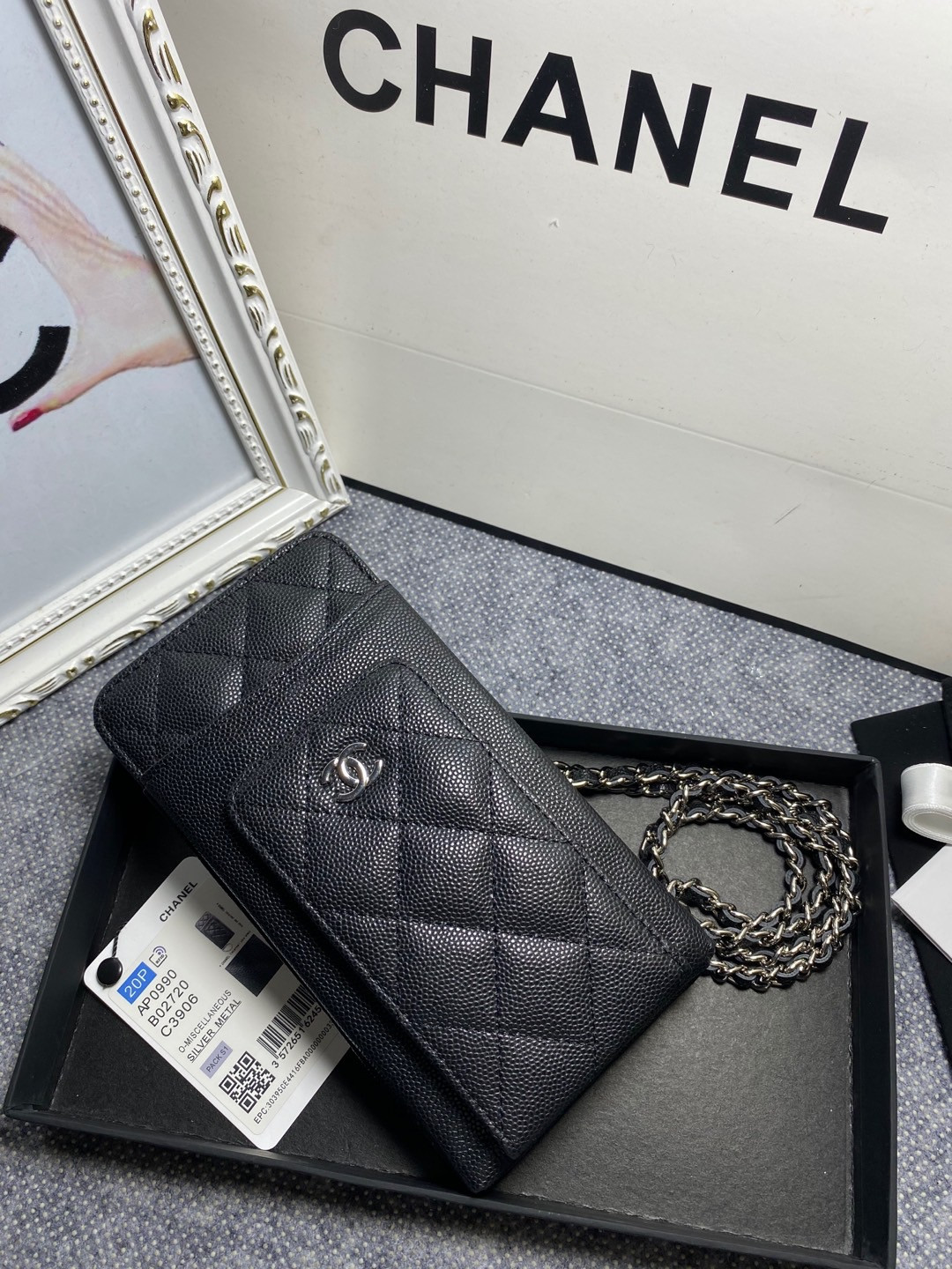 Ch**el LONG ZIPPED WALLET 19-11cm