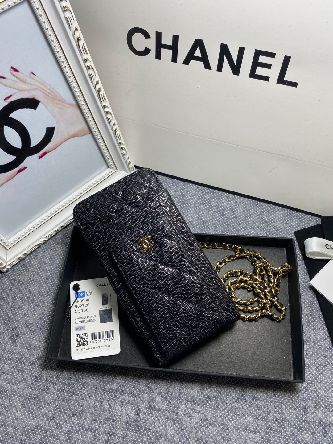 Ch**el LONG ZIPPED WALLET 19-11cm