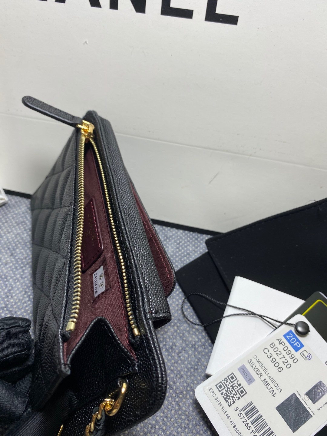 Ch**el LONG ZIPPED WALLET 19-11cm