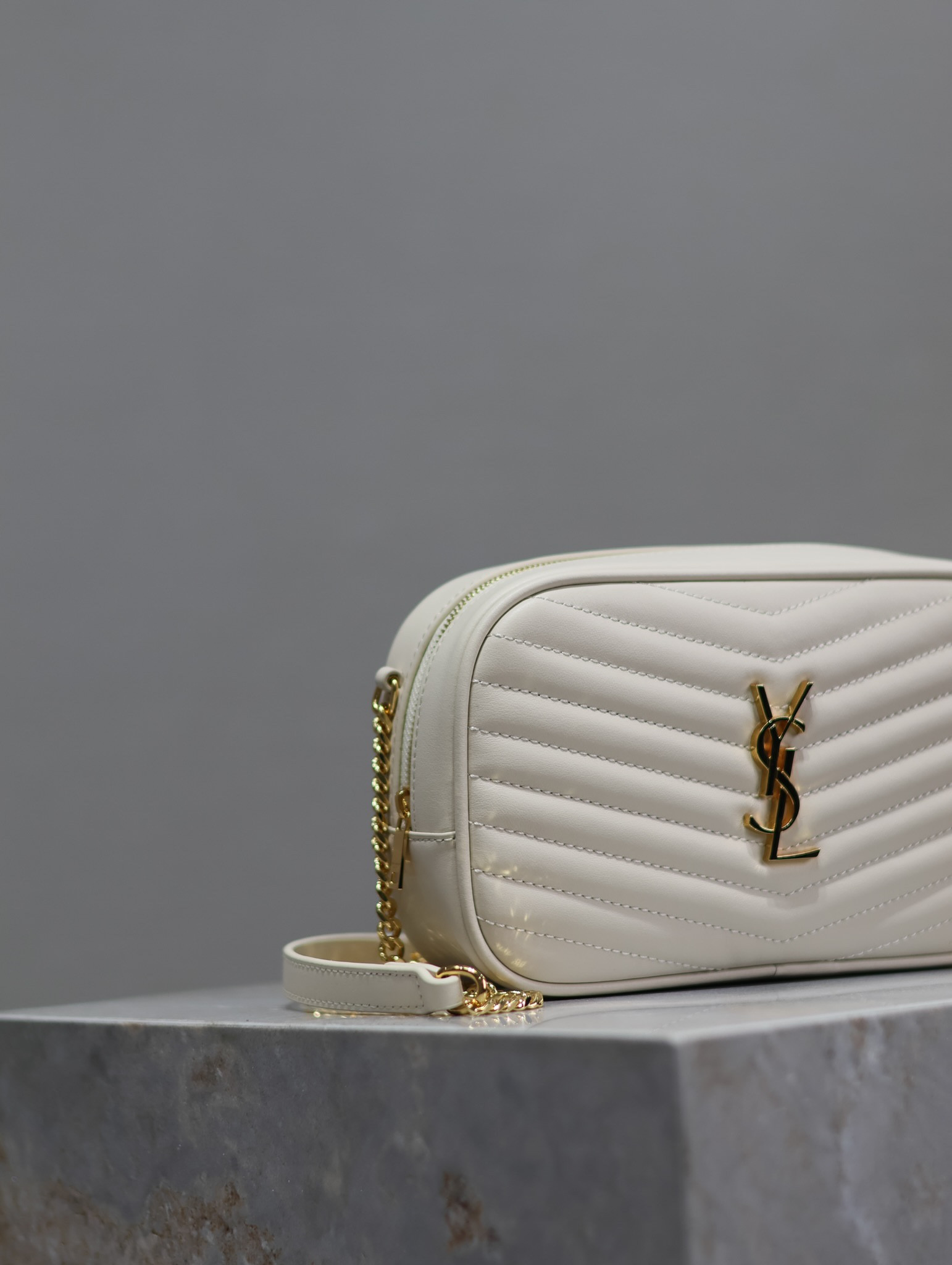 Y51 MINI LOU IN QUILTED LEATHER 7.5 X 4.1 X 2 INCHES