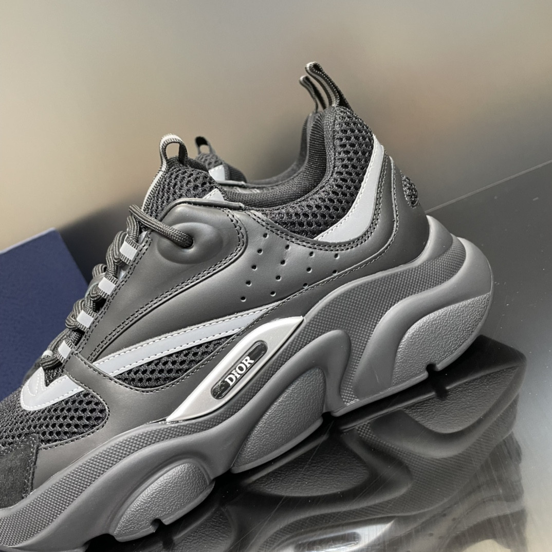 UA D10r B22 black Sneaker