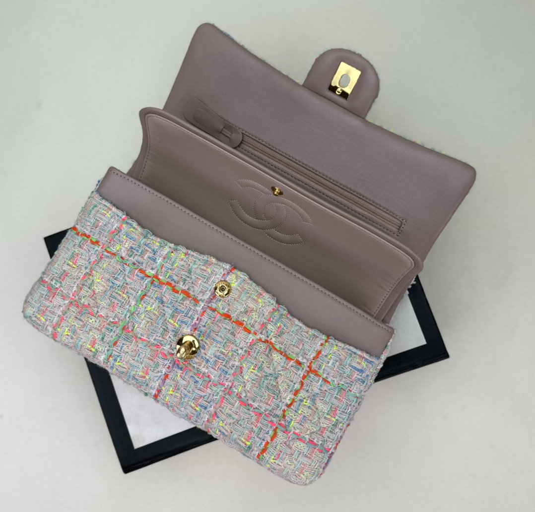 Ch**el CLASSIC 11.12 HANDBAG  4.7 × 7.8 × 2.3 in