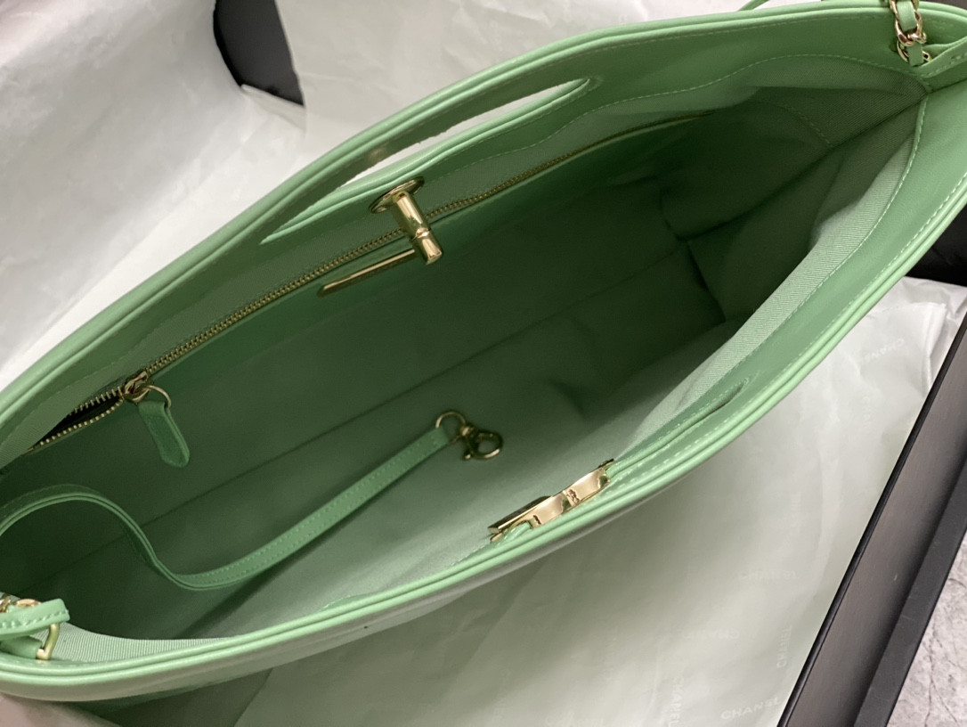 Ch**el  SHOPPING BAG Shiny Lambskin & Gold-Tone Metal Light green 35x39x8cm