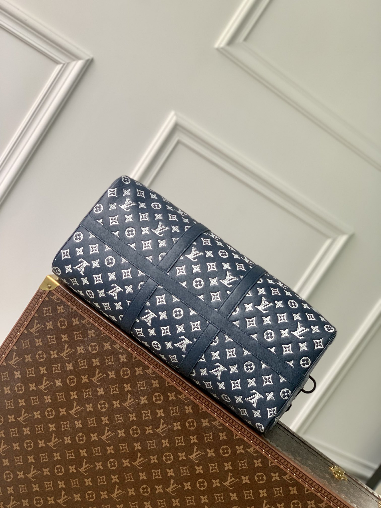 LV Keepall Bandoulière 50  19.7 x 11.4 x 9.1 inches