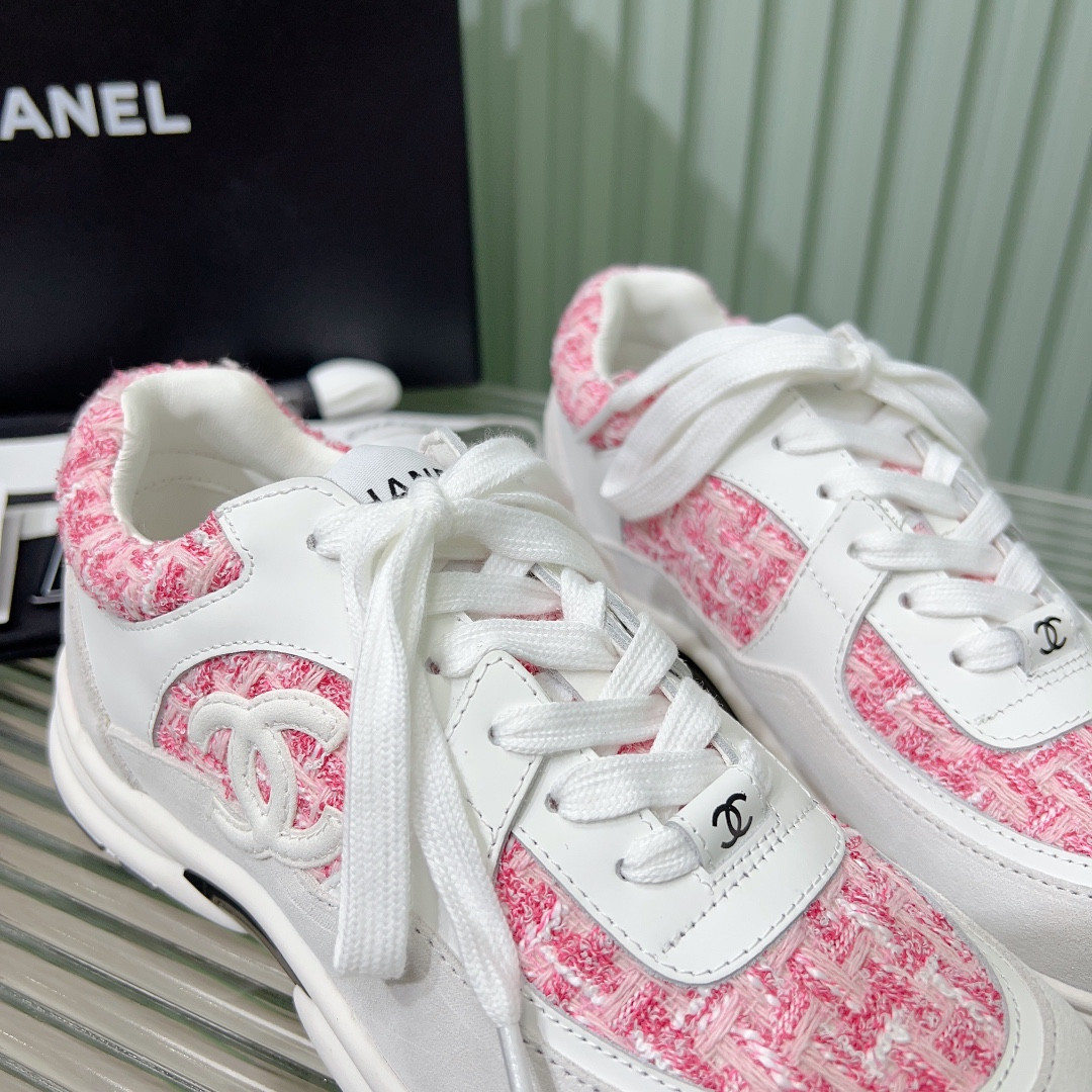 UA Ch**el SNEAKERS Tweed
