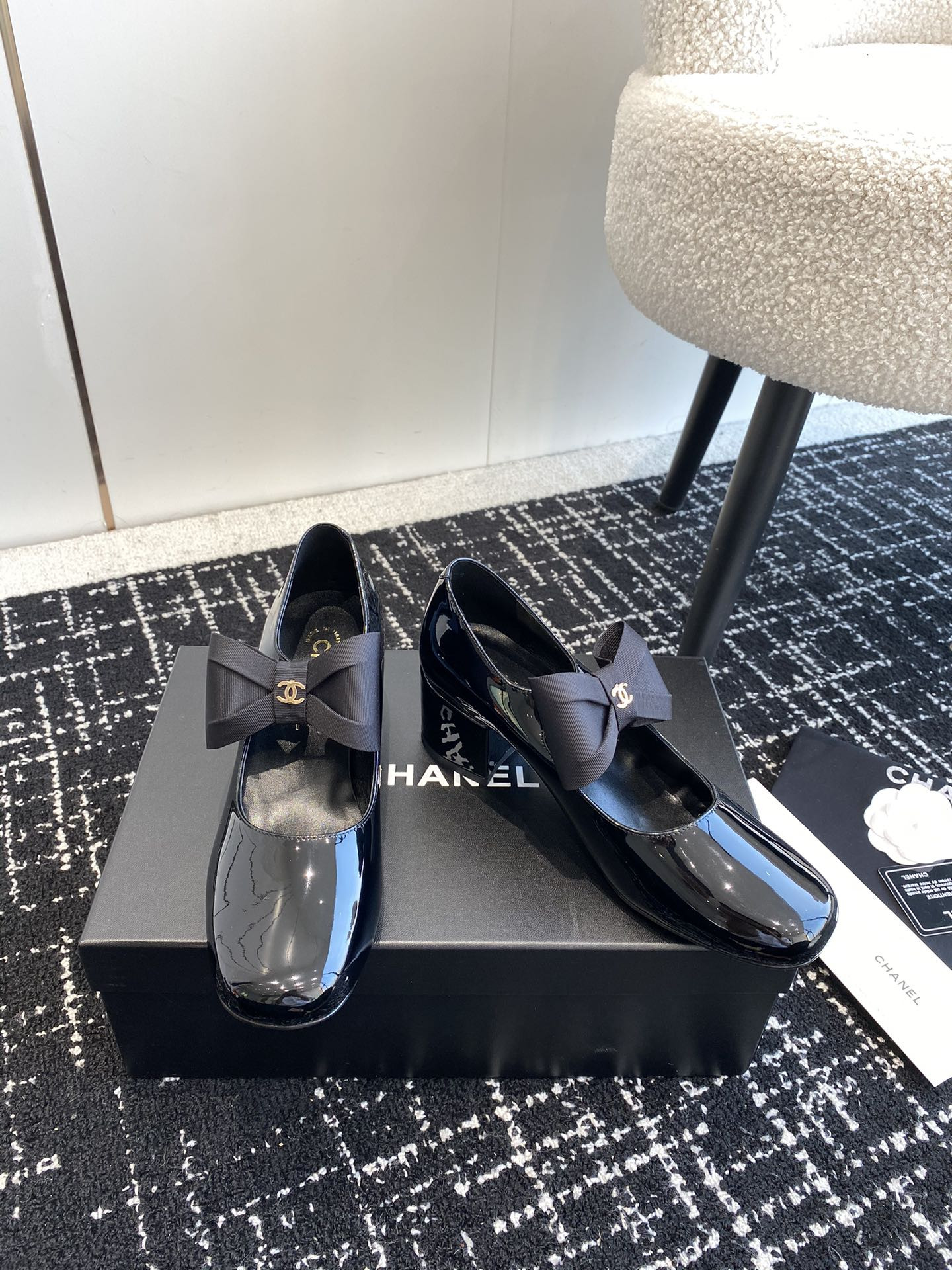 UA Ch**el MARY JANES Patent Calfskin & Grosgrain