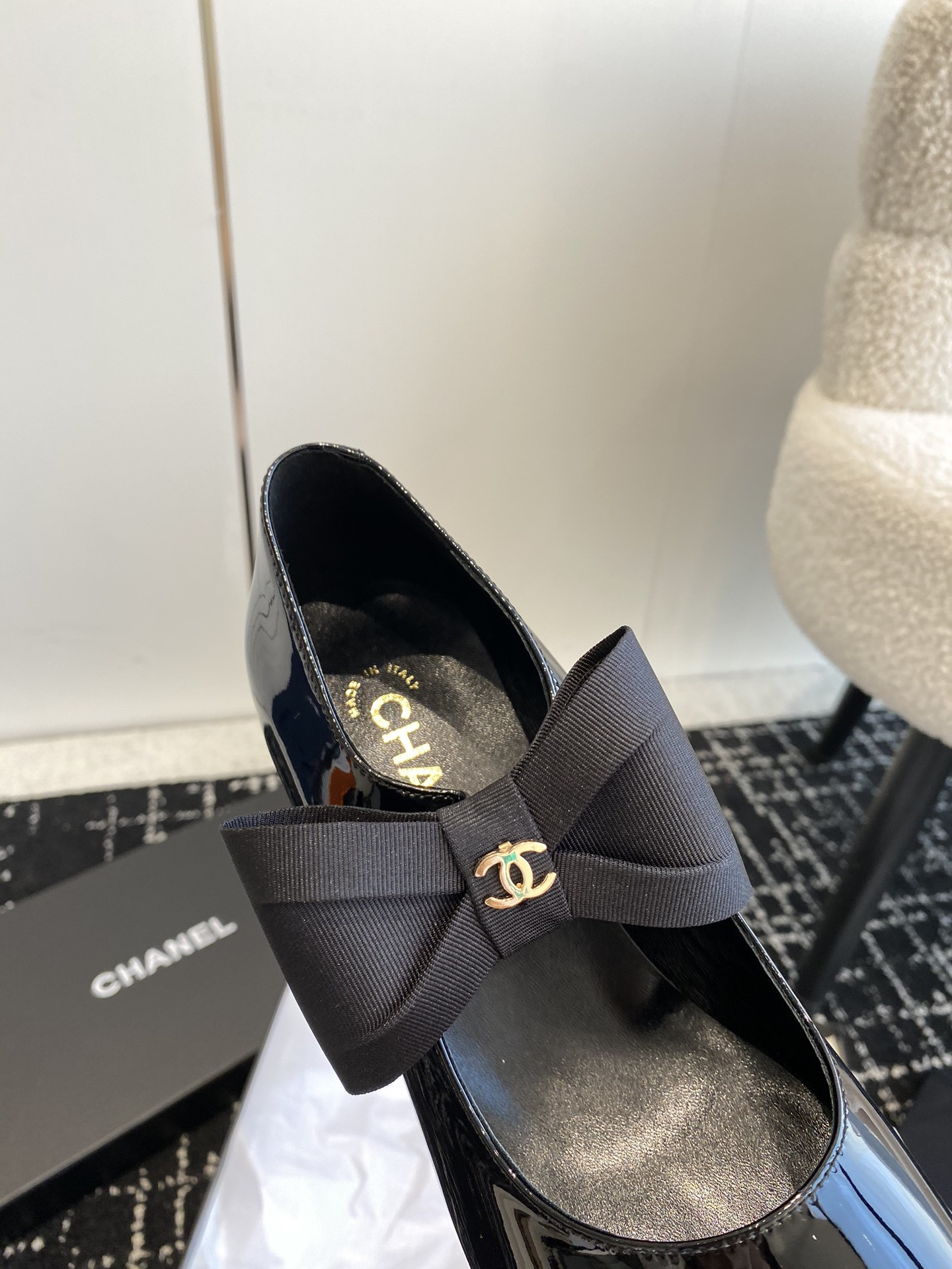 UA Ch**el MARY JANES Patent Calfskin & Grosgrain