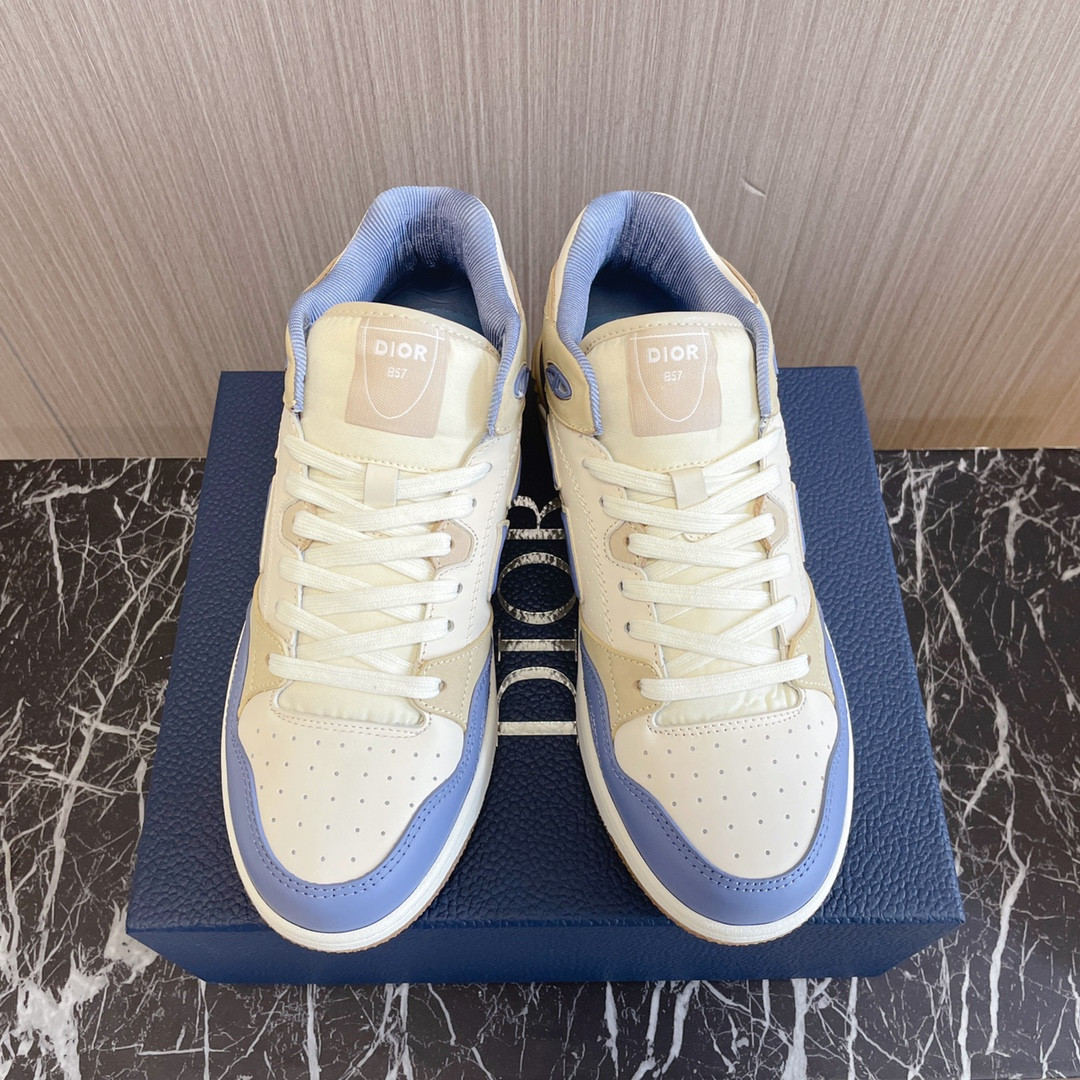 UA D10r B57 Mid-Top Sneaker
