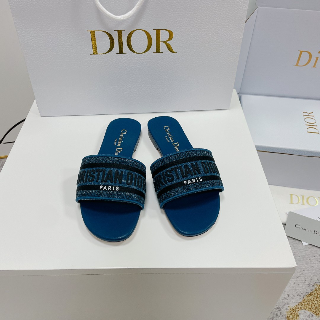 UA D10r Dway Slide
