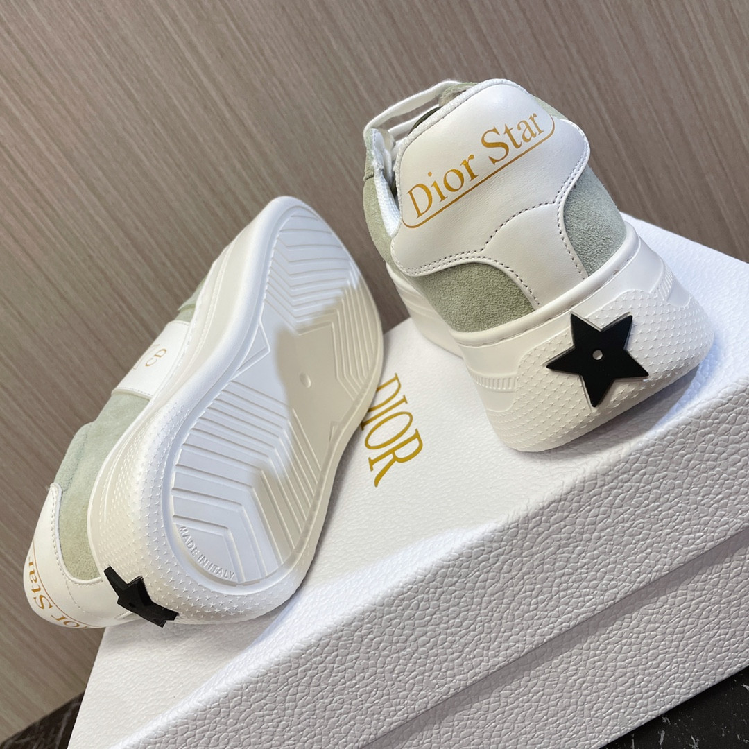 UA D10r Star Platform Sneaker