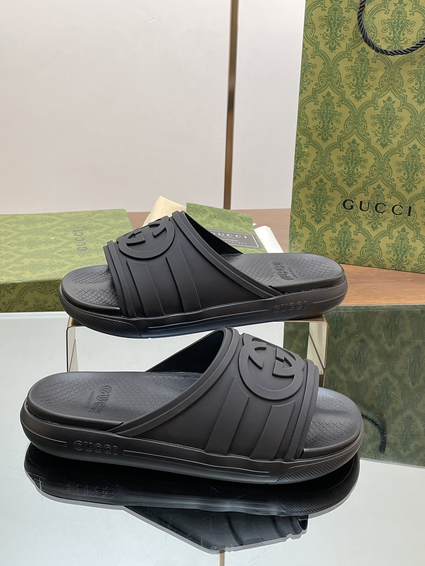 UA Gvc*1 INTERLOCKING G SLIDE SANDAL